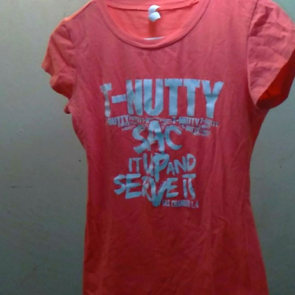 Tee shirt